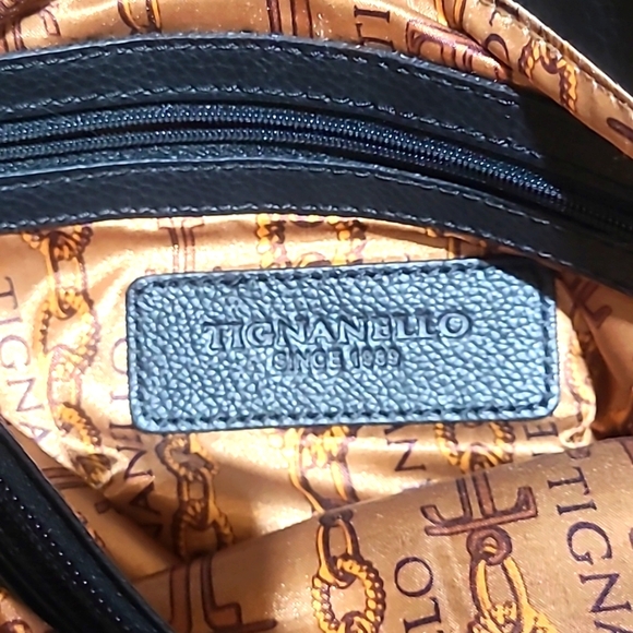 Tignanello Black Leather Shoulder Bag - Picture 3 of 11